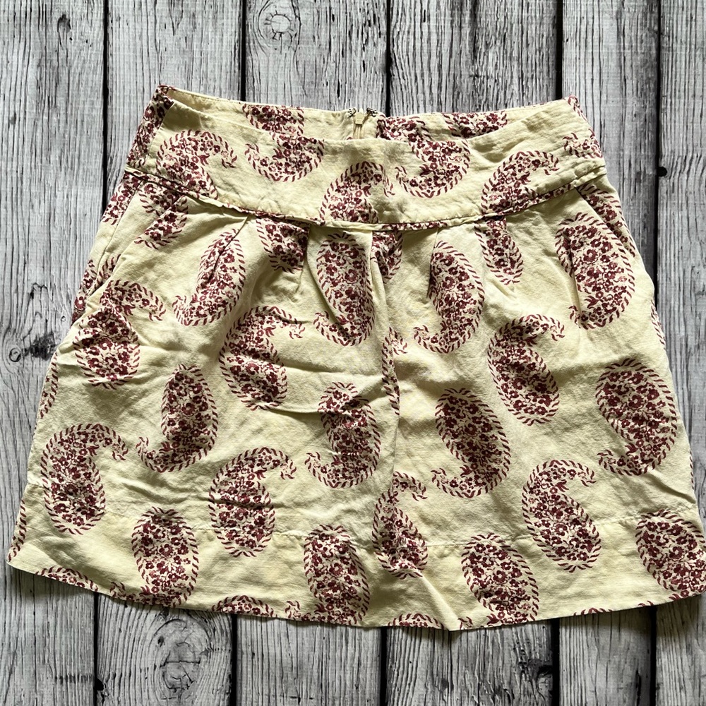 Loft Cream Paisley Skirt ~ Size 8